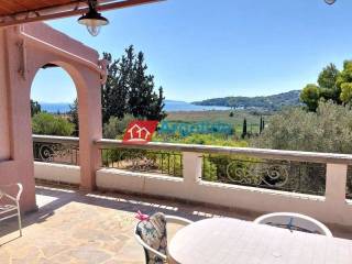 Θέα από μπαλκόνι