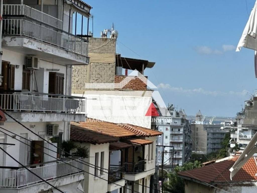 Θέα από μπαλκόνι