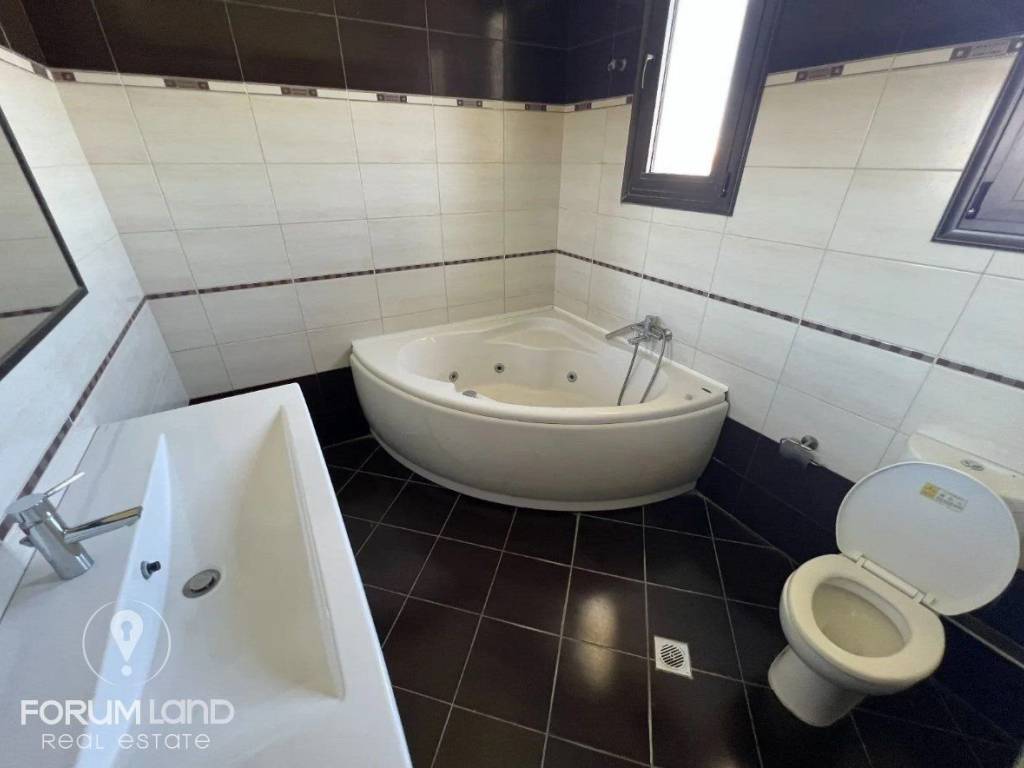 Forumland Real Estate, Mpanio