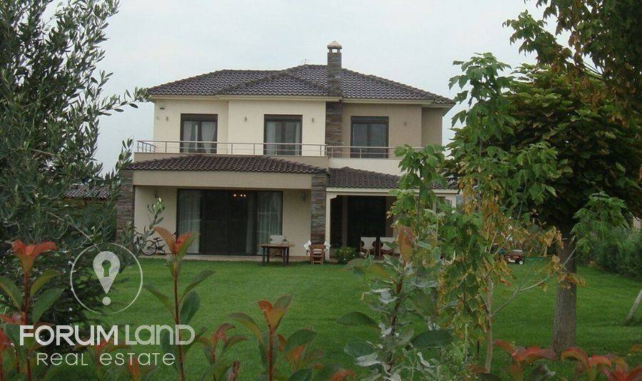 Forumland Real Estate, Monokatoikia