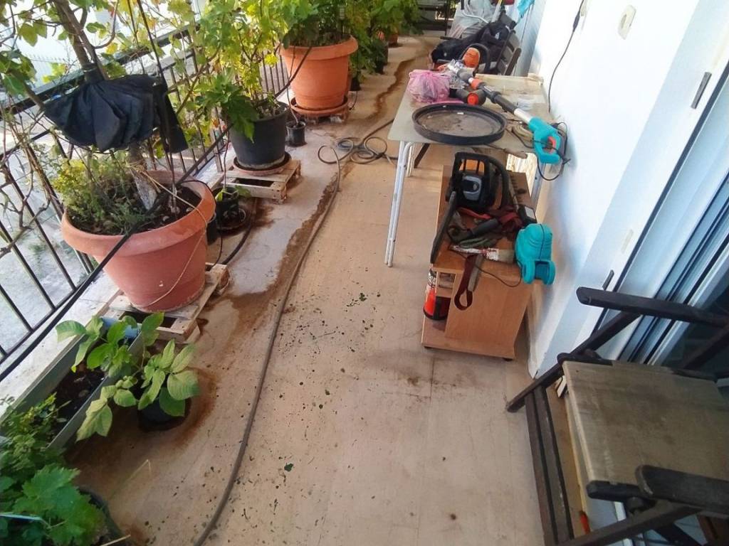 ANYPLACE MESITIKES YPERESIES