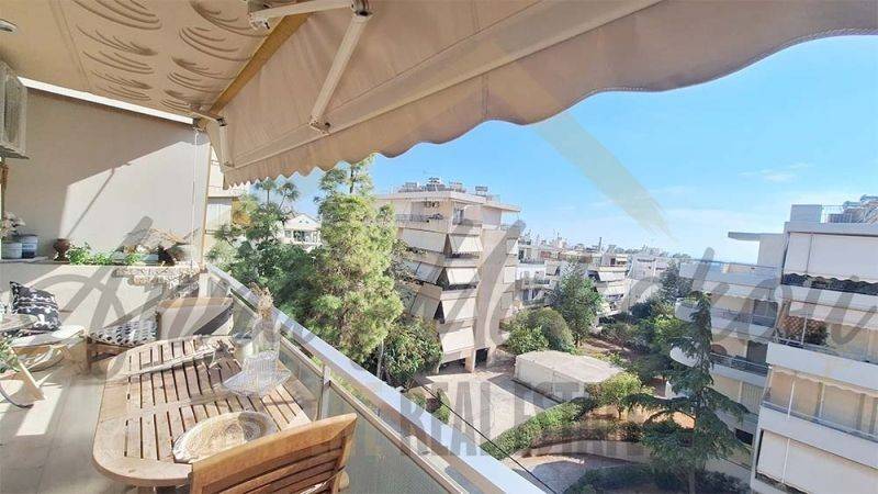 Θέα από μπαλκόνι