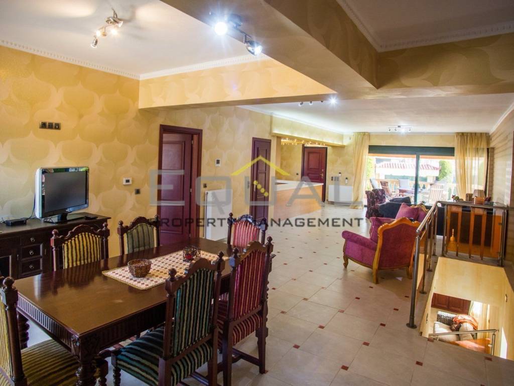 Εσωτερικοι χώροι