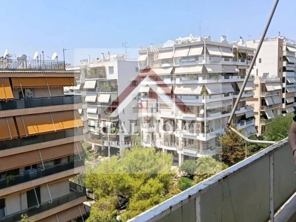 Θέα από μπαλκόνι