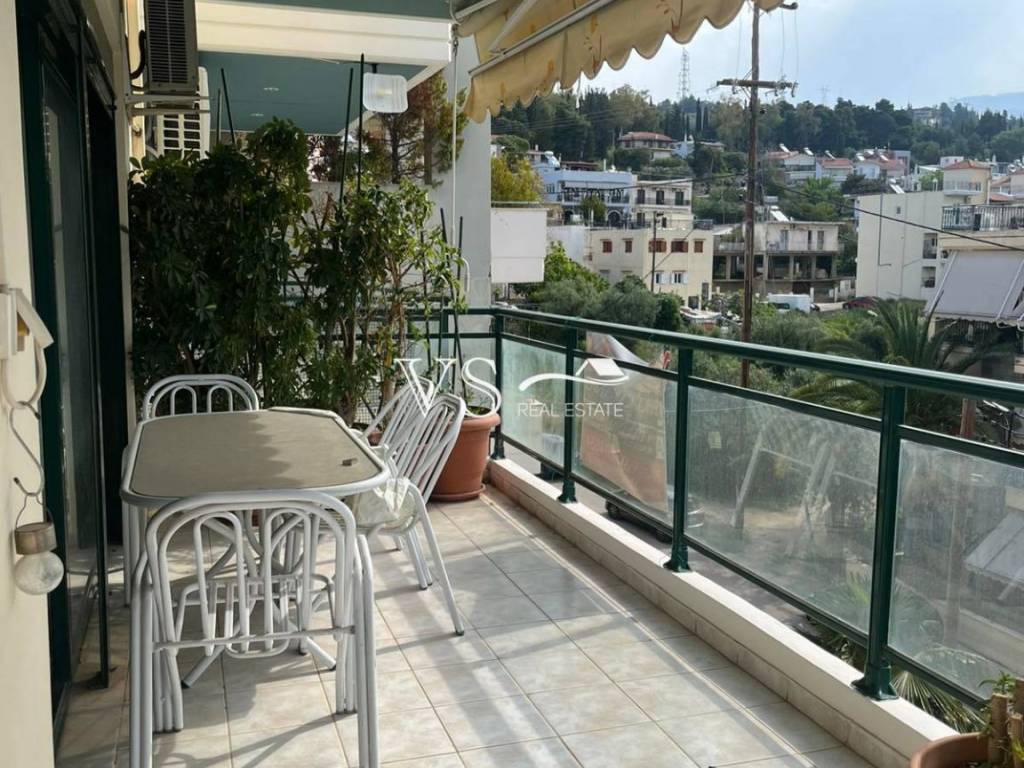 Θέα απο μπαλκόνι