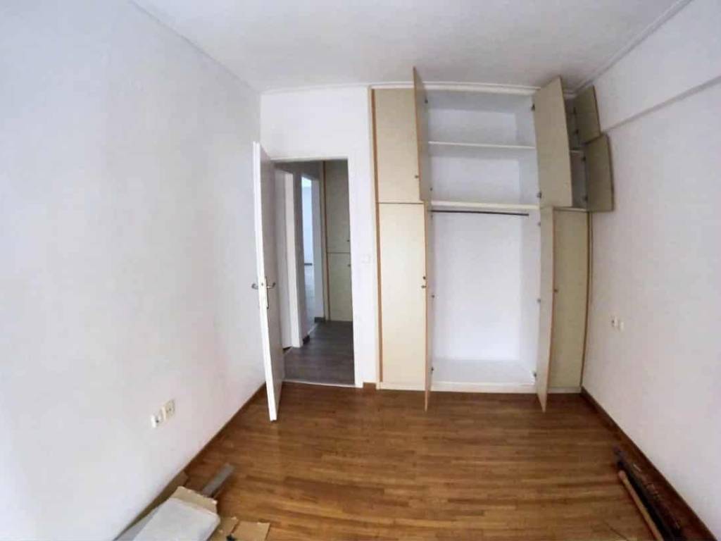 Ypnodomatio me entoichismene ntoylapa