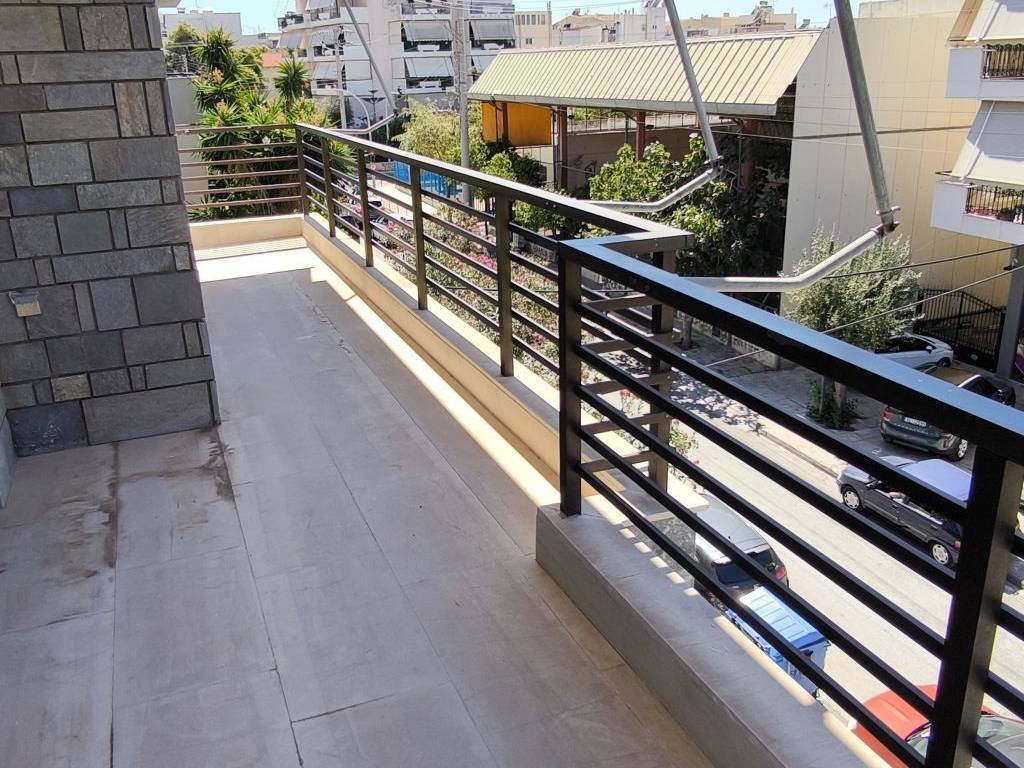 ΜΠΡΟΣΤΙΝΟ ΜΠΑΛΚΟΝΙ