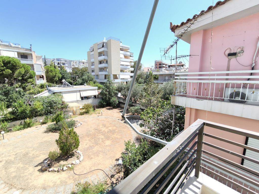 ΠΙΣΩ ΜΠΑΛΚΟΝΙ