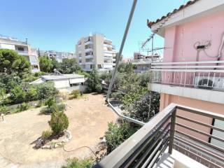 ΠΙΣΩ ΜΠΑΛΚΟΝΙ