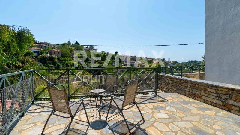 Θέα από μπαλκόνι