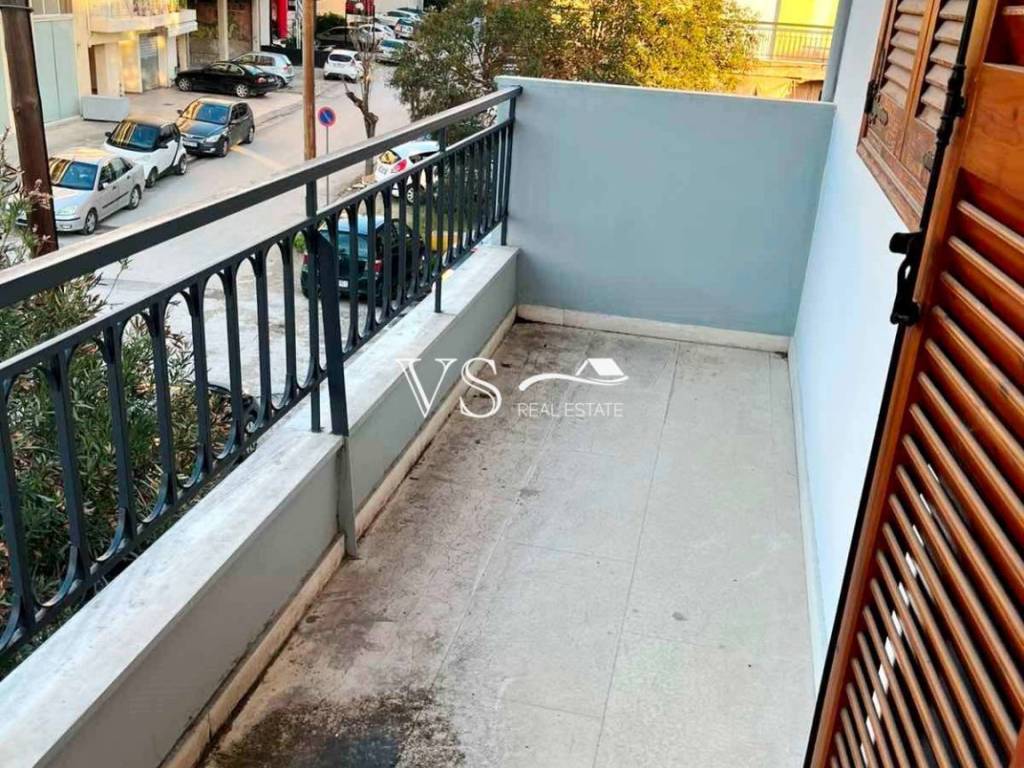 Θέα απο μπαλκόνι