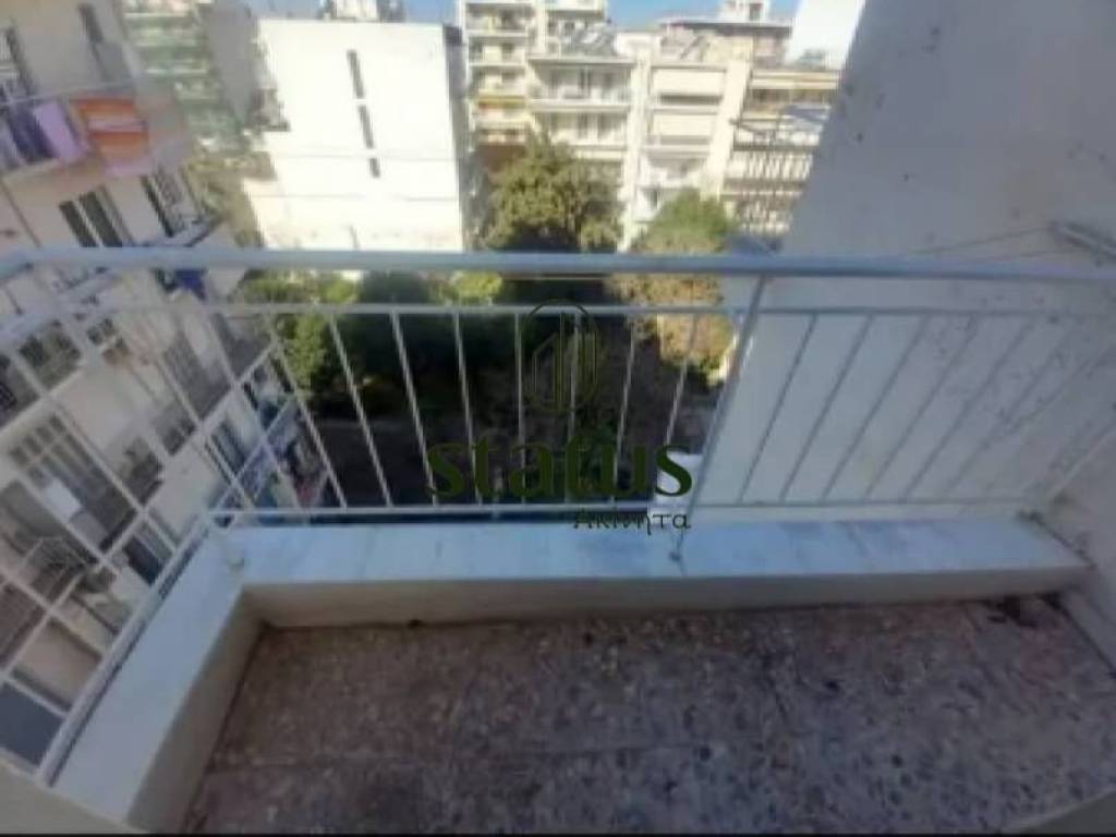 Θέα απο μπαλκόνι