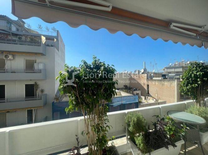 Θέα από μπαλκόνι