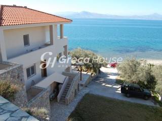 Villa for sale in Loutraki