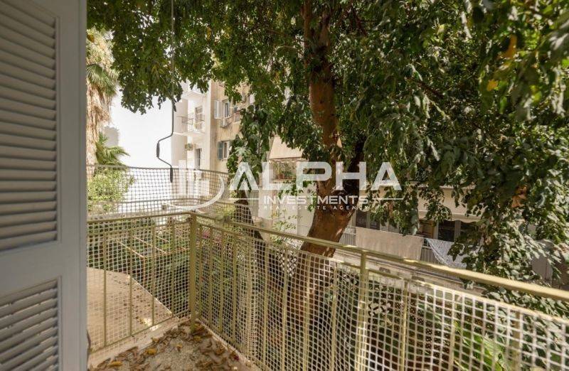 Θέα από μπαλκόνι