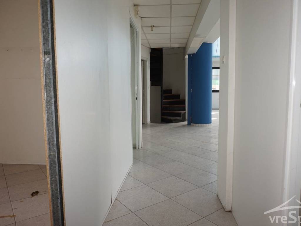 ΑΠΟΨΗ ΚΑΤΑΣΤΗΜΑΤΟΣ