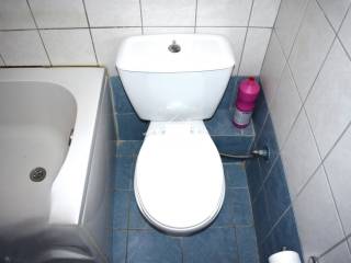 ΜΠΑΝΙΟ ΕΠΑΝΩ ΕΠΙΠΕΔΟΥ