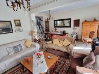 Σαλοτραπεζαρία