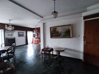 είσοδος - σαλόνι