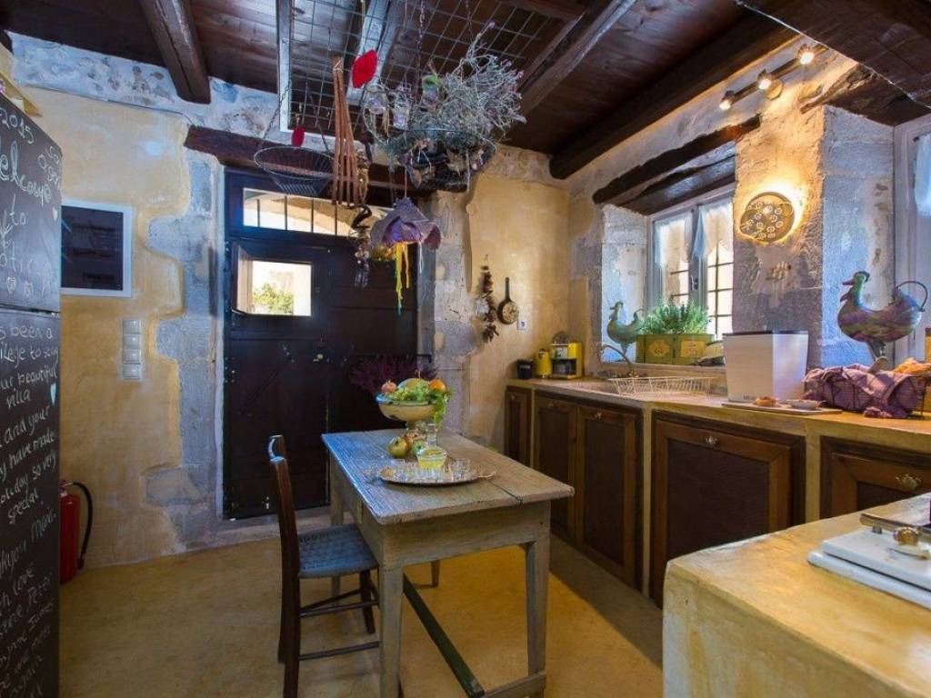 Εσωτερικοι χώροι