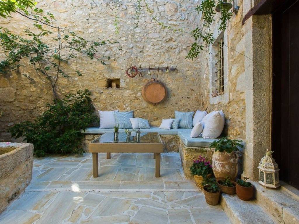 Εσωτερικοι χώροι