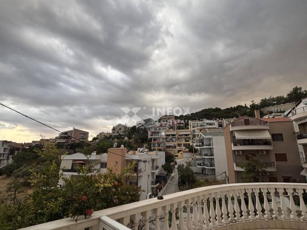 Θέα από μπαλκόνι