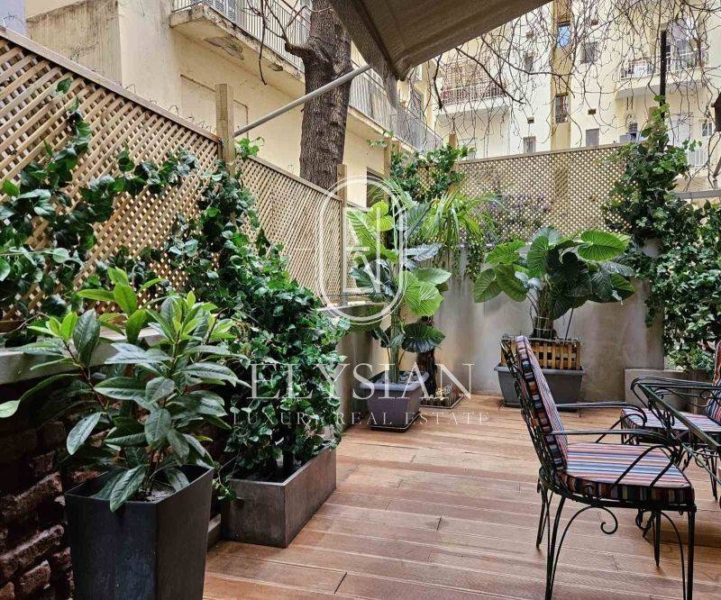 Θέα από μπαλκόνι