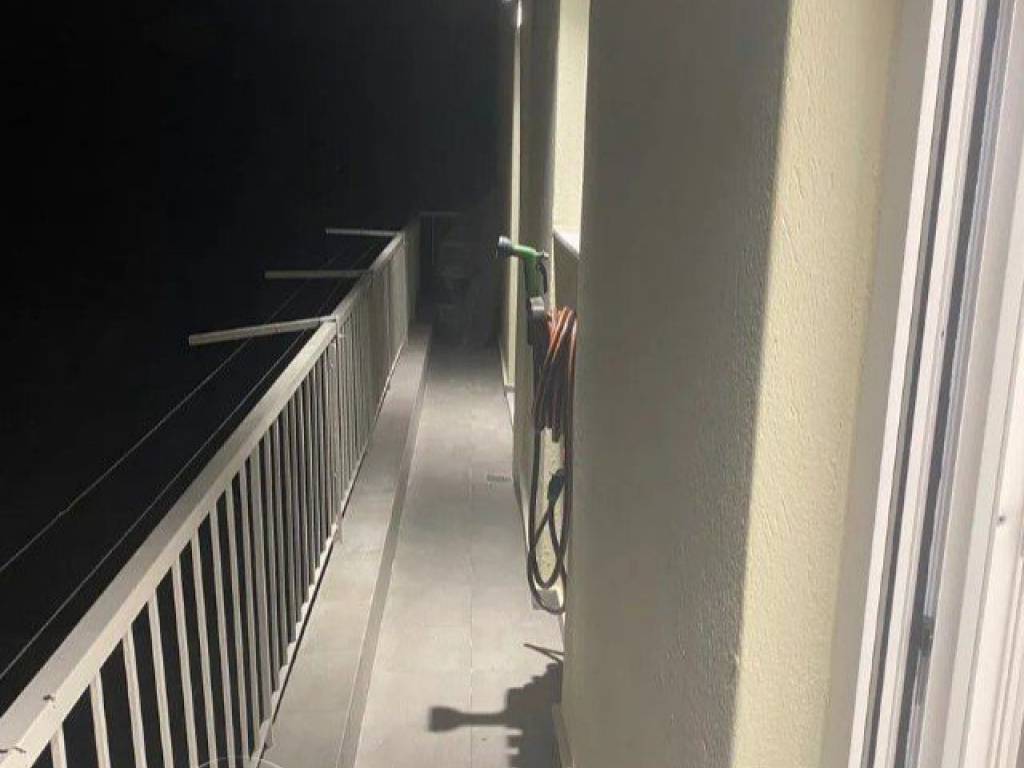 Forumland Real Estate, Μπαλκόνι πίσω