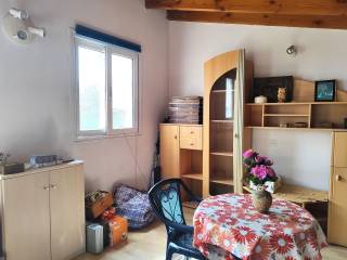 E SOPHITA STE MONOKATOIKIA