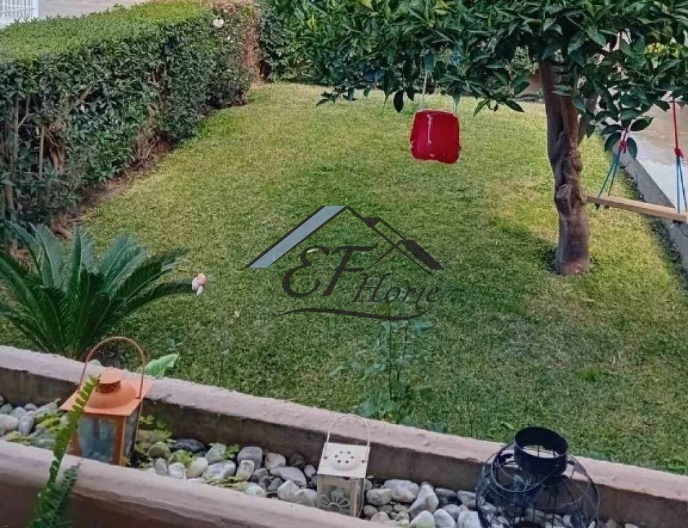 Εξωτερικά διαμορφωμένος χώρος