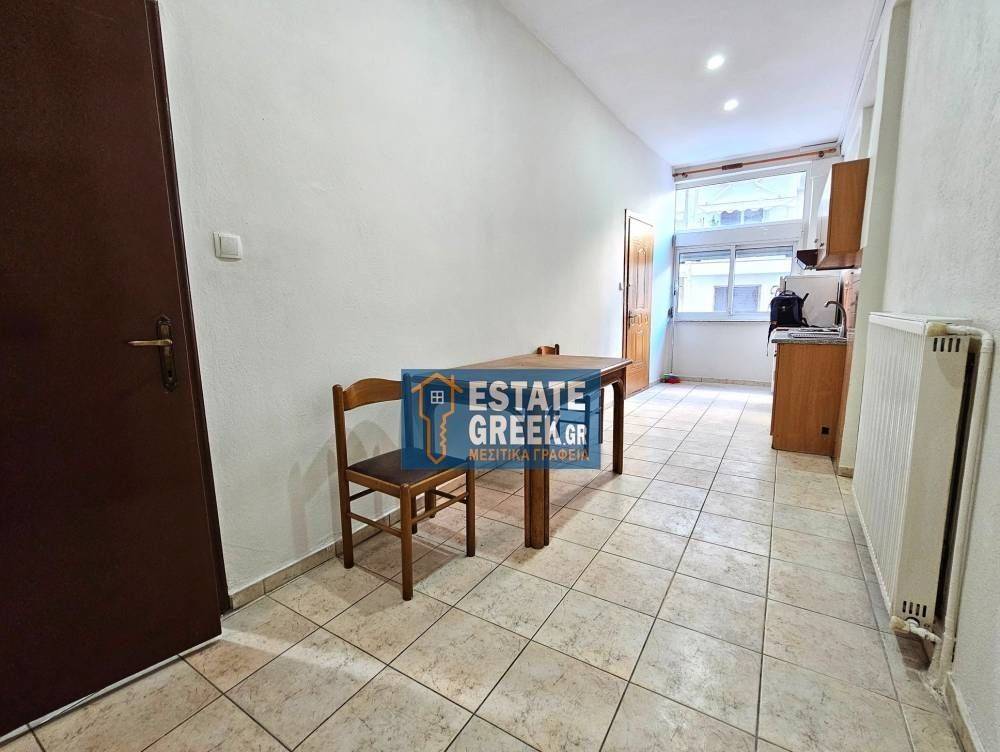 ★ ΝΟΙΚΙΑΣΜΕΝΗ ΜΕ 280 € μηνιαίως ★ ΑΝΑΚΑΙΝΙΣΗ 2003 ★ Πλήρως επιπλωμένη ★ ΜΕ αυλή