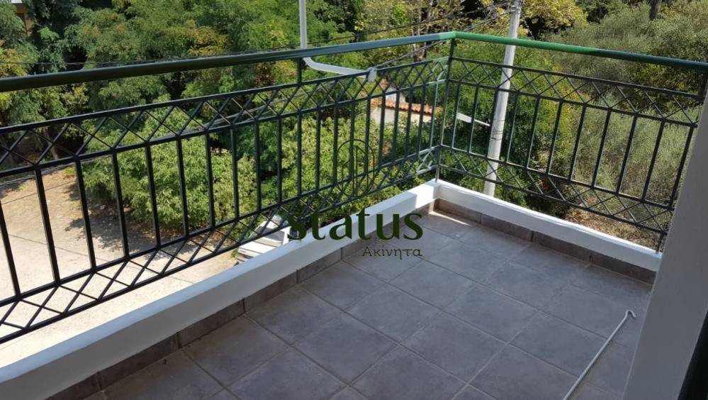 Θέα απο μπαλκόνι