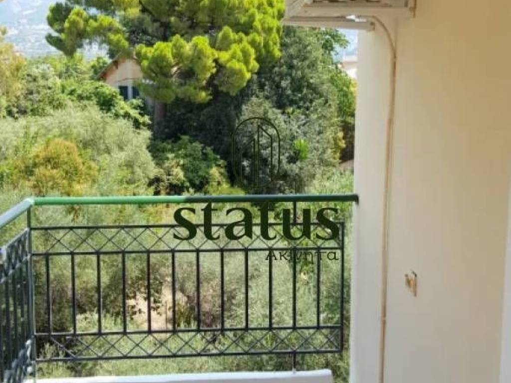 Θέα απο μπαλκόνι