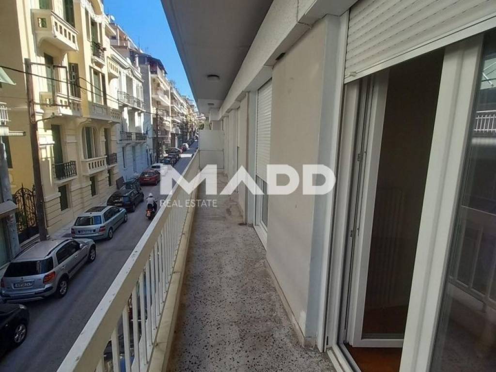 Θέα από μπαλκόνι