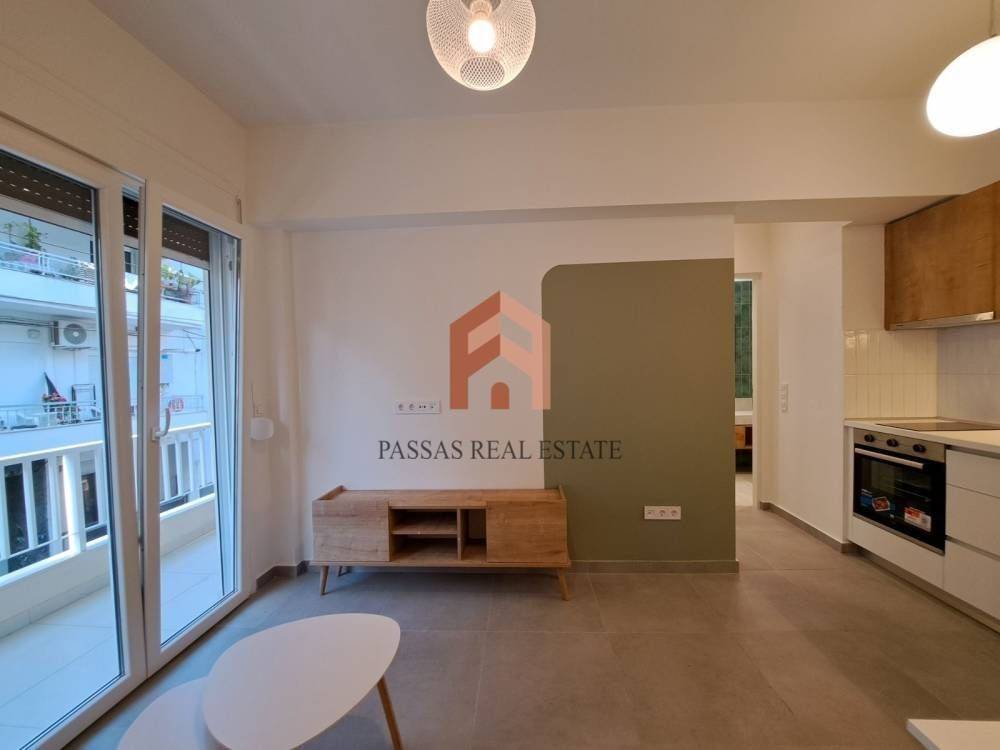 Σαλοκουζίνα