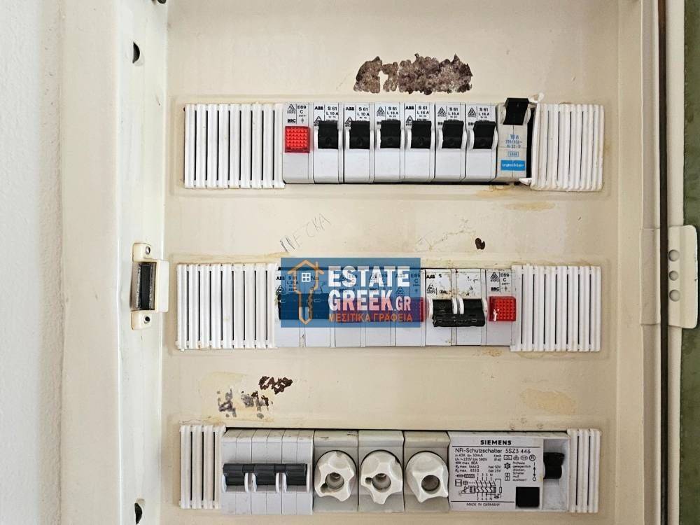 ★ 130μ από θάλασσα ★ Ευρύχωρη ★ Άμεσα διαθέσιμη ★ Για AIRBNB