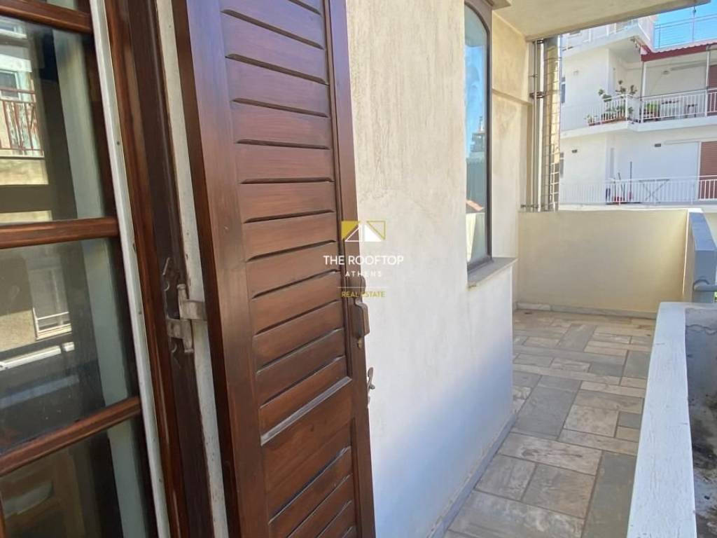 mpalkoni ( 3e eikona)