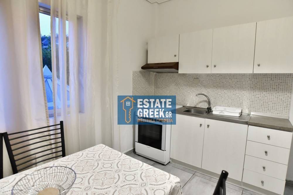 ΕΝΟΙΚΙΑΖΕΤΑΙ διαμέρισμα 50 τ.μ. στο κέντρο του ΠΑΛΗΟΥ ΚΑΒΑΛΑΣ (κωδ. N126)