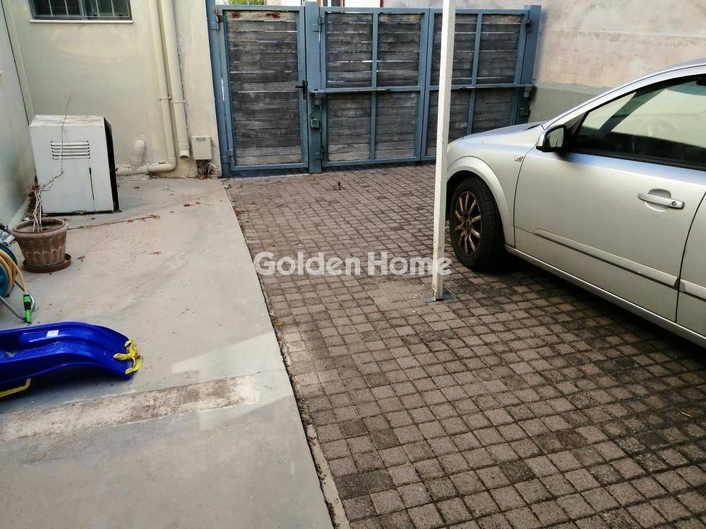 Θέση Στάθμευσης