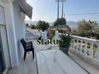 Θέα απο μπαλκόνι