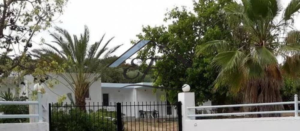 Εξωτερικά διαμορφωμένος χώρος