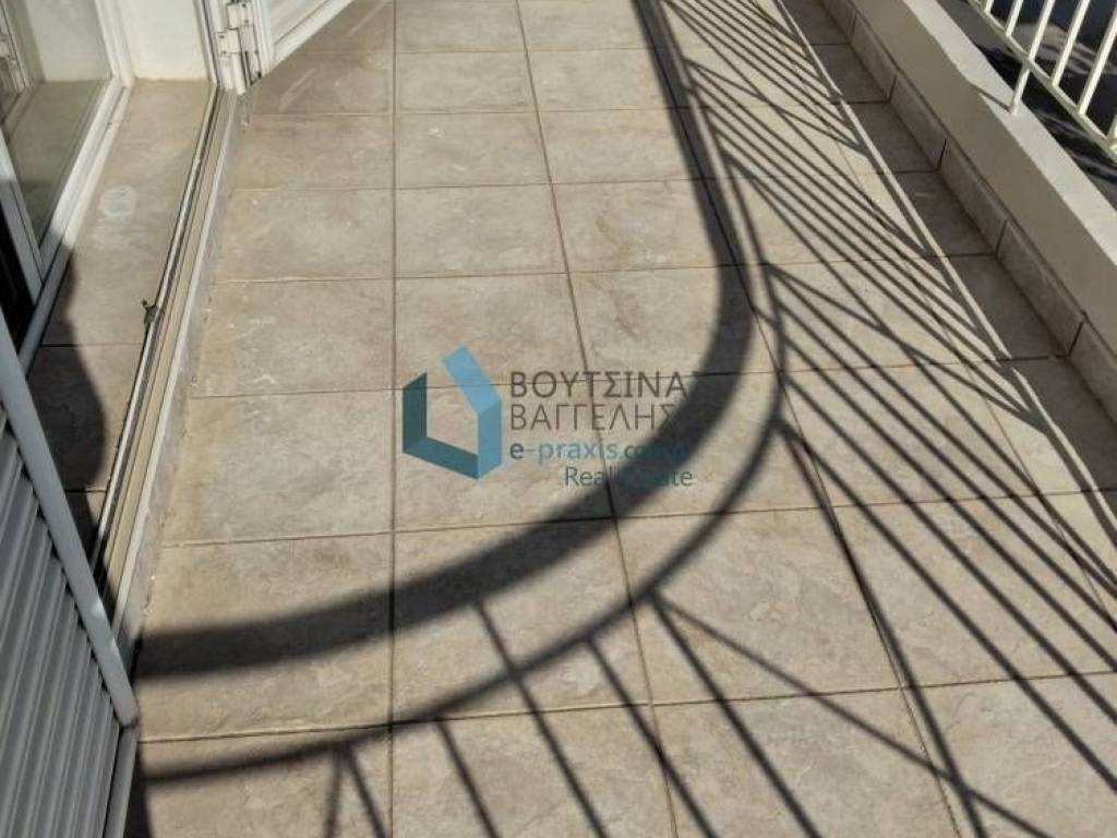 Μπαλκόνι σαλονίου