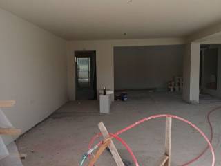 Πάρκινγκ μέχρι και τεσσάρων αυτοκινήτων