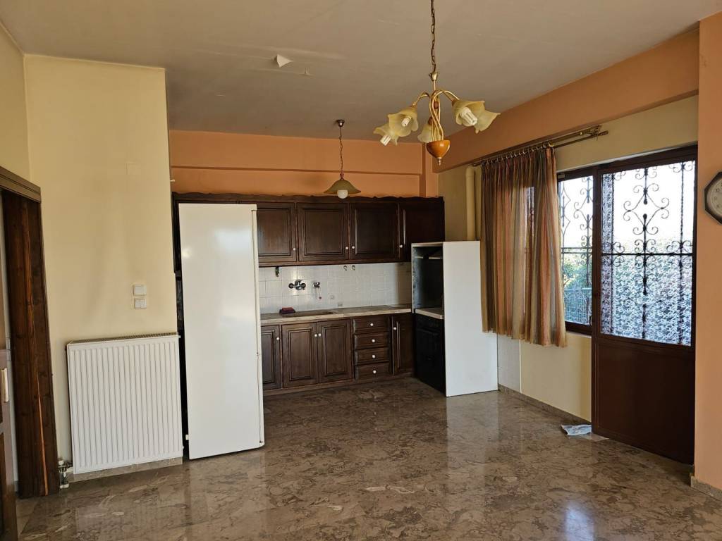 Detached house 100 sq.m. on a plot of 1,670 sq.m.