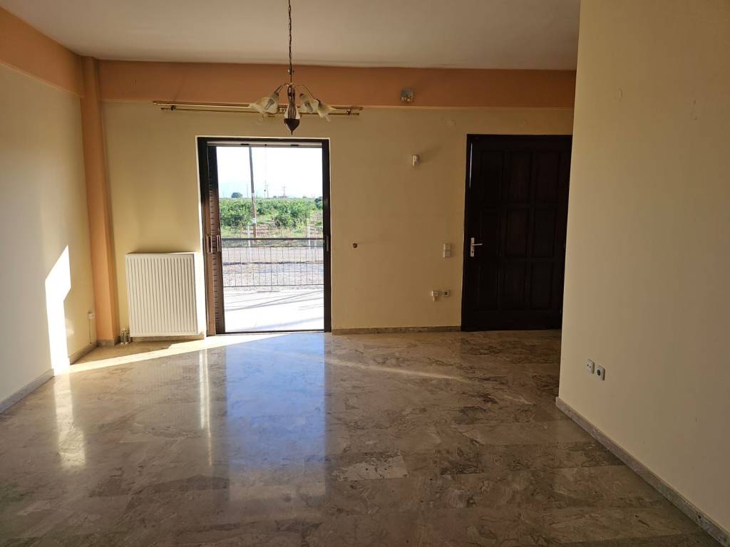 Detached house 100 sq.m. on a plot of 1,670 sq.m.