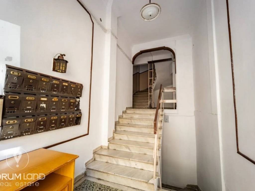 Forumland Real Estate, Είσοδος Πολυκατοικίας