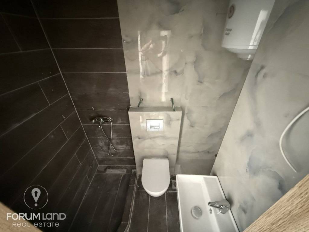 Forumland Real Estate,mpanio