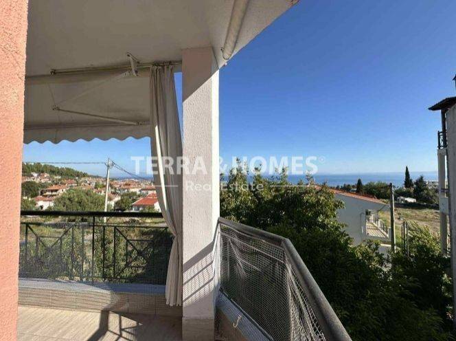 Θέα από μπαλκόνι