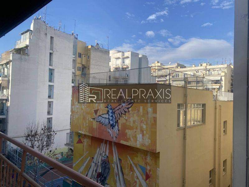 Θέα από μπαλκόνι