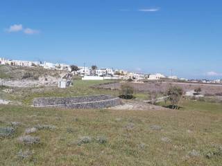 βόρεια όψη με θέα τον Βόθωνα και στο βάθος των Φηρών